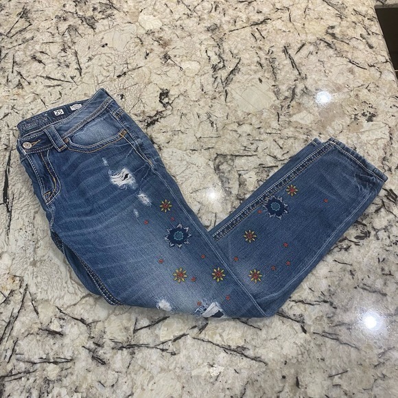 Miss Me Women's‎ Embroidered Ankle Boyfriend Denim Jeans Size 25 - Picture 4 of 10